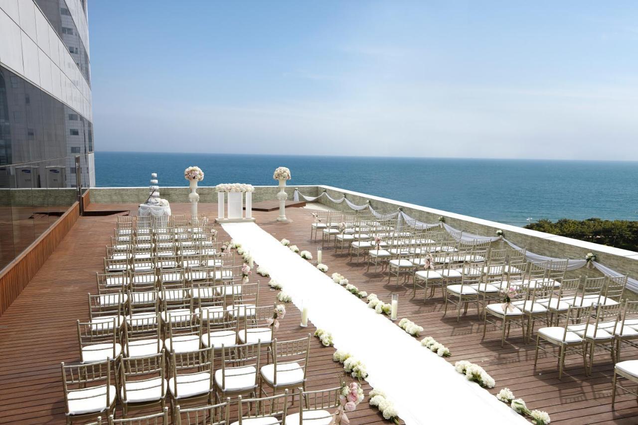 Haeundae Grand Hotel Busan Luaran gambar The rooftop of the hotel